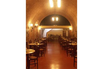Отель Monteroni d'Arbia 6